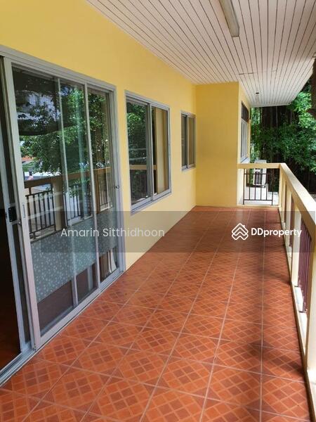 ขาย - Land with House near BTS Saphan Khwai, กรุงเทพ