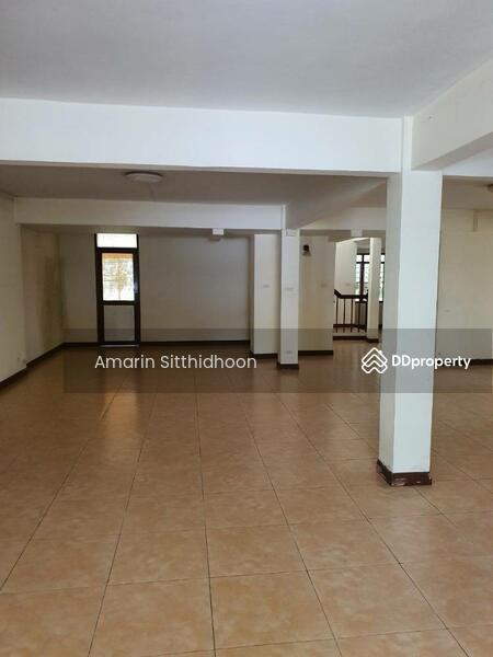 ขาย - Land with House near BTS Saphan Khwai, กรุงเทพ