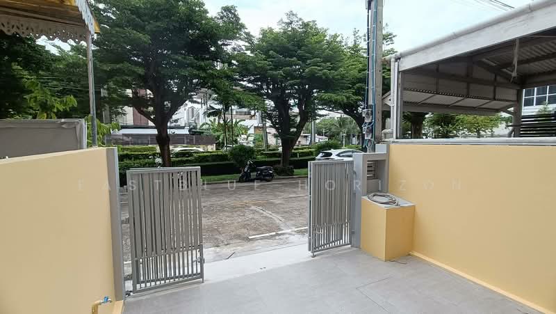 Thanapat Haus Sathorn - Narathiwas : ธนาพัฒน์ เฮ้าส์ สาทร - นราธิวาสฯ, กรุงเทพ, ซอยชื่นจิตร ถนนนนทรี, ช่องนนทรี, ยานนาวา, กรุงเทพ, 175 ตร.ม., ทาวน์เฮ้าส์ ให้เช่า, โดย Eastblue Horizon, 60011316 - DDproperty.com