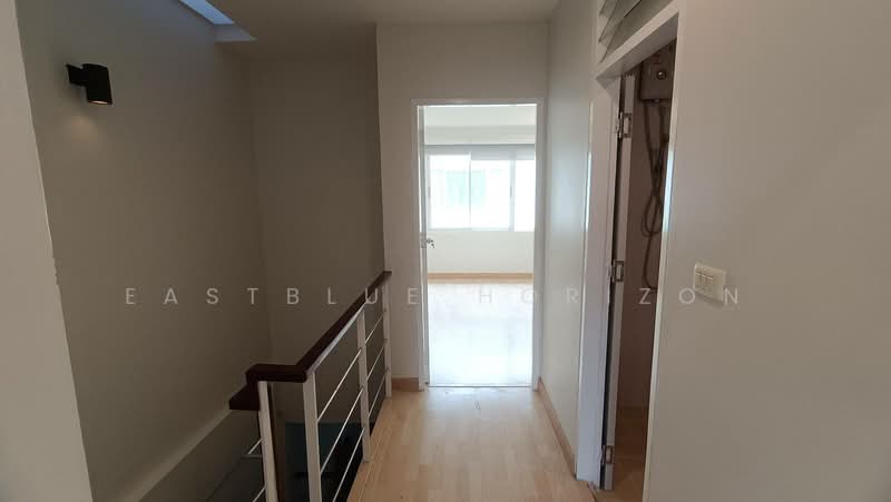 Thanapat Haus Sathorn - Narathiwas, Bangkok, Soi Chuen Chitrung, Nontri Road, Chong Nonsi, Yan Nawa, Bangkok, 3 Bedrooms, 175 sqm, Townhouse For Rent, by Eastblue Horizon, 60011316 - DDproperty.com
