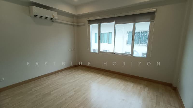 Thanapat Haus Sathorn - Narathiwas, Bangkok, Soi Chuen Chitrung, Nontri Road, Chong Nonsi, Yan Nawa, Bangkok, 3 Bedrooms, 175 sqm, Townhouse For Rent, by Eastblue Horizon, 60011316 - DDproperty.com