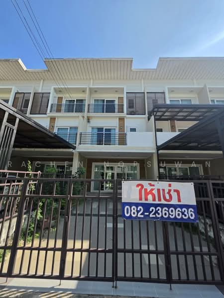 For rent: 3-storey townhouse, Palm Spring Village 9, Ban Phru, 3 bedrooms, rent 18,000 baht/month, Songkhla, Ban Phru, Hat Yai, Songkhla, 3 Bedrooms, 181 sqm, Townhouse For Rent, by Rachen Nopsuwan, 60011480 - DDproperty.com
