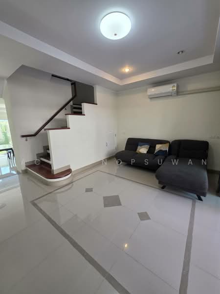 For rent: 3-storey townhouse, Palm Spring Village 9, Ban Phru, 3 bedrooms, rent 18,000 baht/month, Songkhla, Ban Phru, Hat Yai, Songkhla, 3 Bedrooms, 181 sqm, Townhouse For Rent, by Rachen Nopsuwan, 60011480 - DDproperty.com