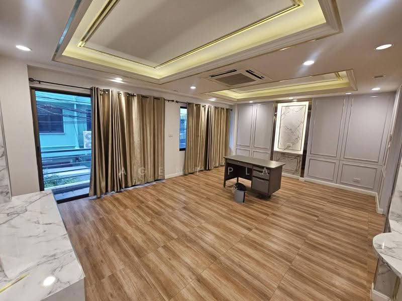 Home office for rent, Ratchawithi-Phaya Thai (SPSAD2900), กรุงเทพ, ถนนพญาไท, ราชเทวี, กรุงเทพ, 920 ตร.ม., ตึกแถว-อาคารพาณิชย์ ให้เช่า, โดย Agent Pla, 60011894 - DDproperty.com