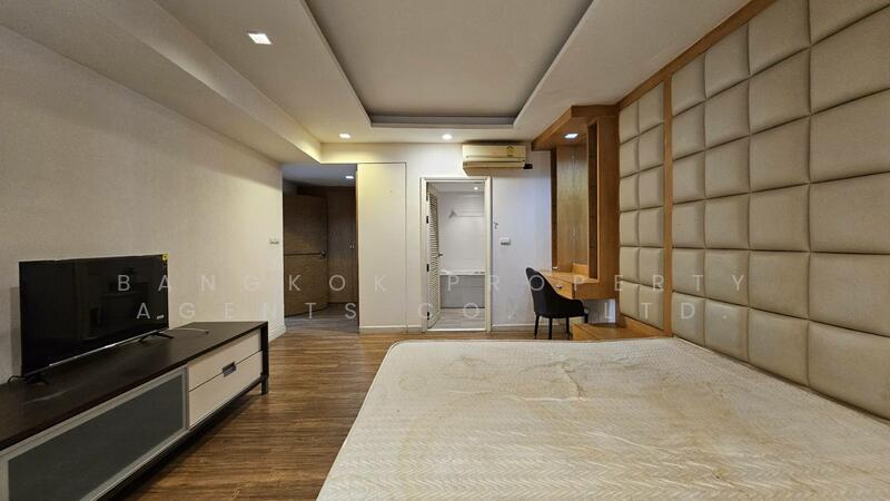 Royal Castle Sukhumvit, Bangkok, 30 Soi Sukhumvit 39, Khlongtoei Nua, Watthana, Bangkok, 3 Bedrooms, 160 sqm, Condo For Rent, by BANGKOK PROPERTY AGENTS CO., LTD., 60011998 - DDproperty.com