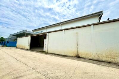 ขาย - ขายออฟฟิศพร้อมโกดัง 2 ชั้น ย่านบางนา-ตราด ซอยศรีด่าน 21/ซอยลาซาล 52 ถนนศรีนครินทร์ ทำเลศักยภาพสูง, กรุงเทพ