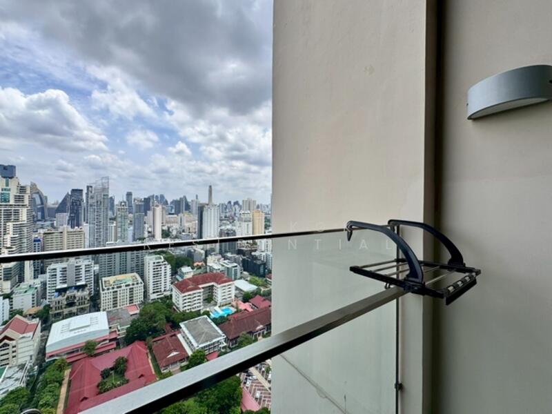 The Esse Asoke, Bangkok, 333 Soi Sukhumvit 21, Sukhumvit Road, Khlongtoei Nua, Watthana, Bangkok, 1 Bedroom, 48 sqm, Condo For Rent, by Bangkok Residential, 60012147 - DDproperty.com