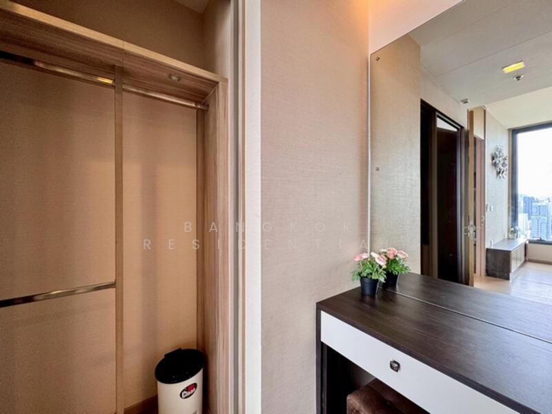 The Esse Asoke, Bangkok, 333 Soi Sukhumvit 21, Sukhumvit Road, Khlongtoei Nua, Watthana, Bangkok, 1 Bedroom, 48 sqm, Condo For Rent, by Bangkok Residential, 60012147 - DDproperty.com