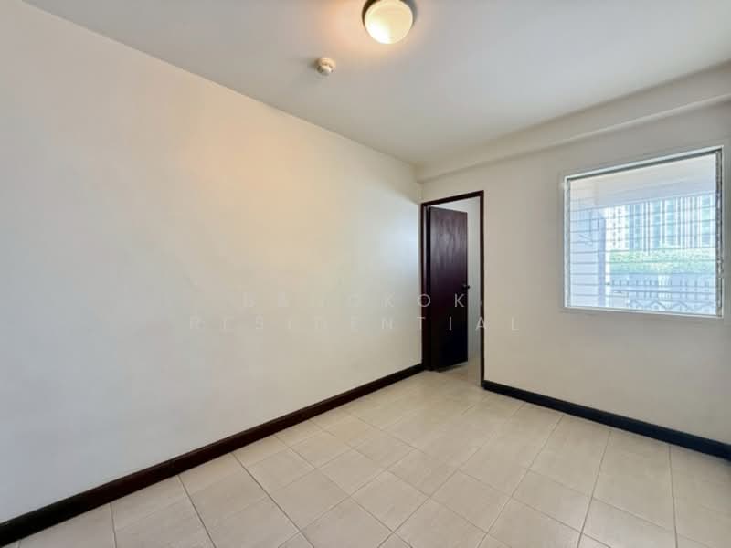 For Rent - Nagara Mansion, Bangkok