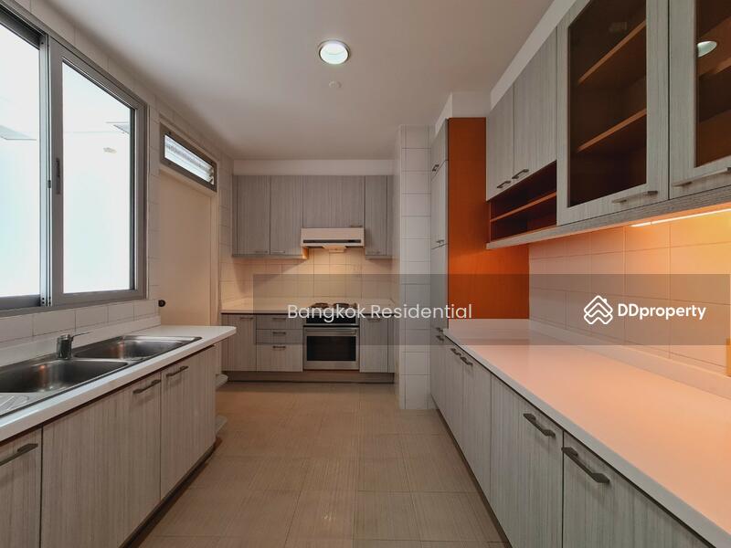 For Rent - Krungthep Thani Tower, Bangkok