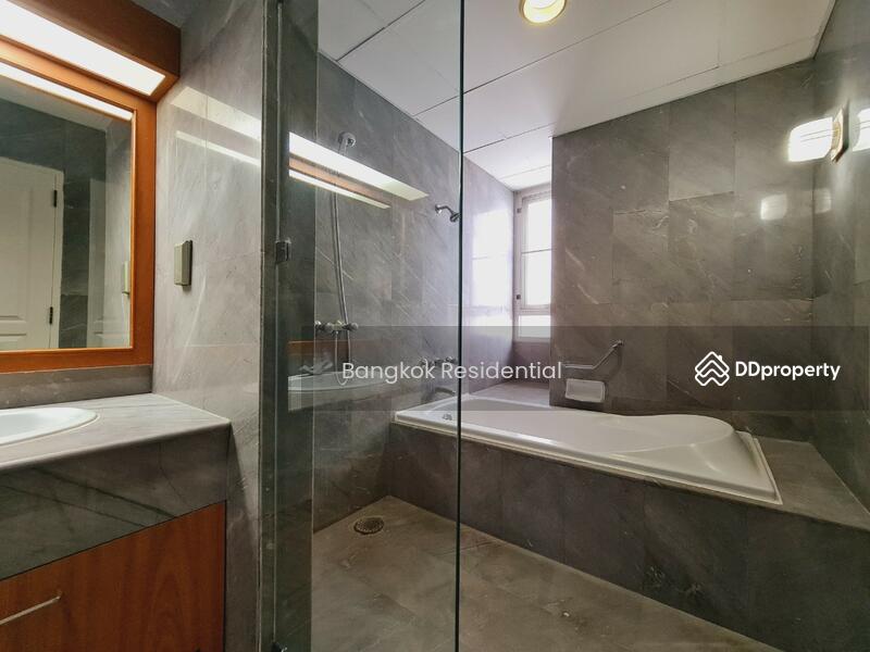 For Rent - Krungthep Thani Tower, Bangkok
