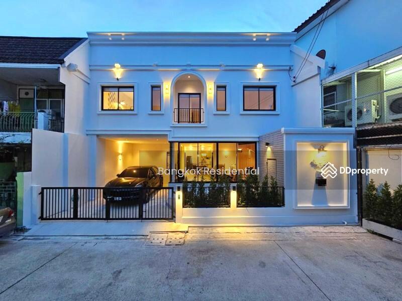 ให้เช่า - Townhouse, กรุงเทพ