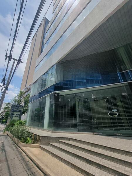 Ground Floor Space for Showroom Rent Between Surawong & Silom Road, bangkok, Bang Rak, Bangkok, , 270 sqm, Retail Space For Rent, by Chutinun Mungmai, 60013441 - DDproperty.com