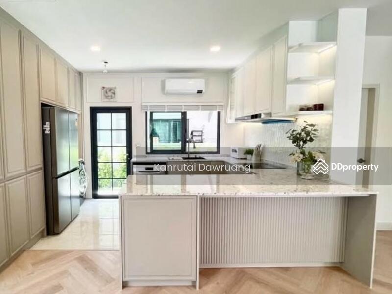 For Rent - Centro Bangna Km.7, Samut Prakan