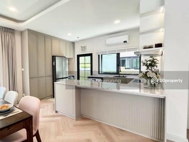 For Rent - Centro Bangna Km.7, Samut Prakan