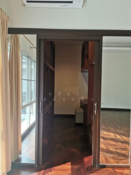 Villa 4 bedrooms in secure compound with swimming pool for rent near BTS Thong Lo, Bangkok, สุขุมวิท, Khlong Toei, Bangkok, 3 Bedrooms, 350 sqm, Villa For Rent, by ปรีชา จิตต์สมนึก, 60013768 - DDproperty.com