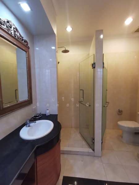 วิลล่าในโครงกลางพร้อมสระว่ายน้ำ 4 นอน 450 ตรม. ค่าเช่า 180,000 ใกล้บีทีเอสทองหล่อ, กรุงเทพ, สุขุมวิท, คลองเตย, กรุงเทพ, 350 ตร.ม., วิลล่า ให้เช่า, โดย ปรีชา จิตต์สมนึก, 60013768 - DDproperty.com