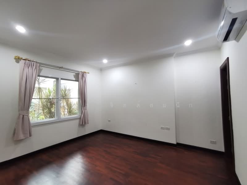 Villa 4 bedrooms in secure compound with swimming pool for rent near BTS Thong Lo, Bangkok, สุขุมวิท, Khlong Toei, Bangkok, 3 Bedrooms, 350 sqm, Villa For Rent, by ปรีชา จิตต์สมนึก, 60013768 - DDproperty.com