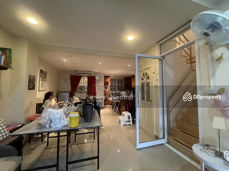 For Rent - townhouse for living 4 beds, Chon Buri