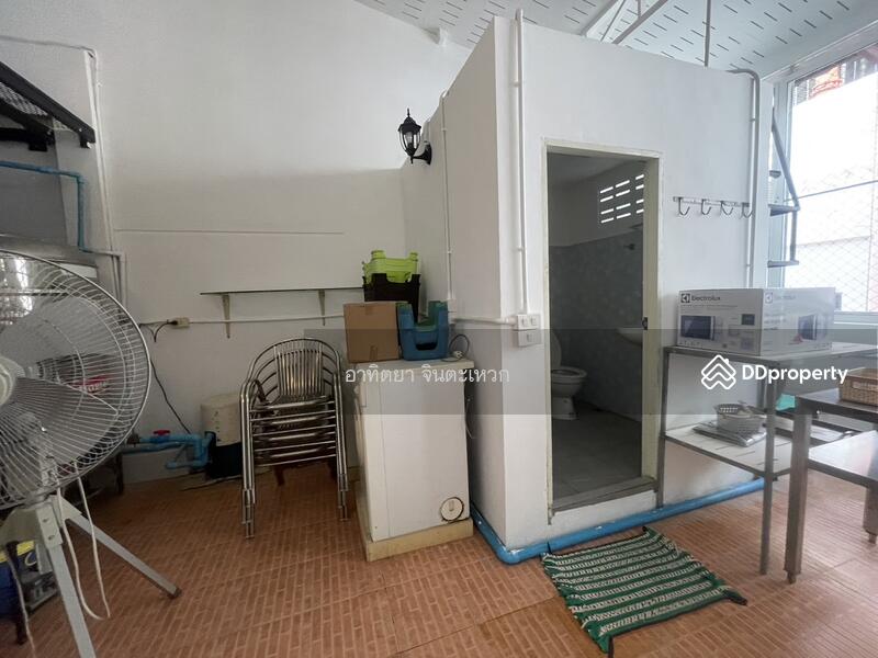 For Rent - townhouse for living 4 beds, Chon Buri