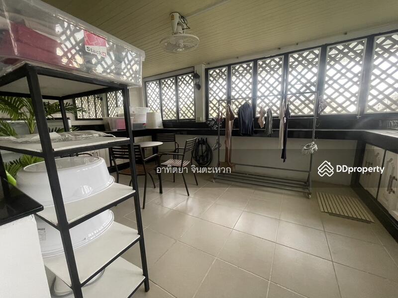 For Rent - townhouse for living 4 beds, Chon Buri