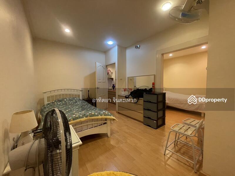 For Rent - townhouse for living 4 beds, Chon Buri