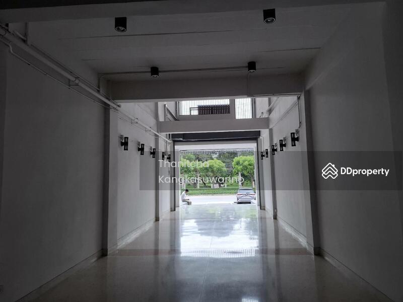 ให้เช่า - อาคารสำนักงาน 4 ชั้้้น ลาดกระบัง 9/3, กรุงเทพ