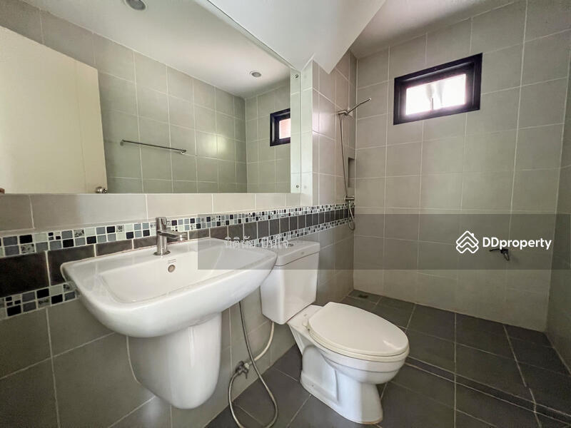 For Sale - Kanasiri Wongwaen Lumlukka, Pathum Thani