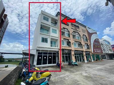 ขาย - อาคารพาณิชย์หัวมุม 4 ชั้น สุดพรีเมียม! ติดถนน 331 ใกล้นิคมอมตะระยอง พร้อมเปิดกิจการทันที, ชลบุรี