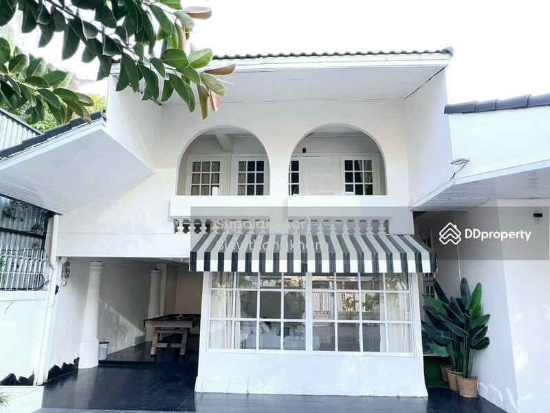 For Rent - Single storey house for rent with private pool at Thonglor, Bangkok