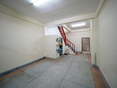 ขาย - ทาวน์เฮาส์ 17 ตรว. ใกล้ถนนใหญ่สาธุประดิษฐ์, กรุงเทพ