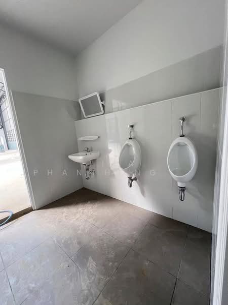 เช่า โกดัง โรงงาน มีออฟฟิศ คลองหลวง Rent Warehouse, Factory, Office, Khlong Luang, Pathum Thani, Khlong Nung, Khlong Luang, Pathum Thani, , 735 sqm, Warehouse/Factory For Rent, by Tida phanthonglarptawee, 60017564 - DDproperty.com