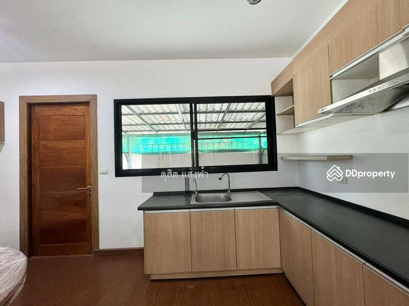 For Rent - ให้เช่าโฮมออฟฟิต ทำเลดีใกล้เซนทรัล ศรีราชา, Chon Buri