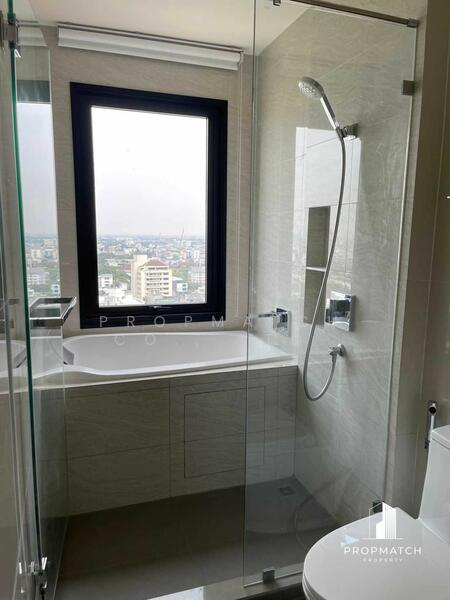 Maru Ekkamai 2, Bangkok, 70-5 Sukhumvit 63 Road, Phra Kanong Nua, Watthana, Bangkok, 2 Bedrooms, 60 sqm, Condo For Rent, by PROPMATCH CO., LTD., 60017863 - DDproperty.com