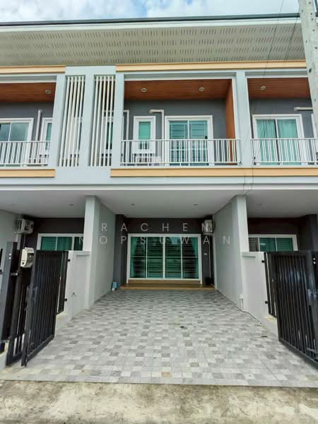 ให้เช่า ทาวน์เฮาส์ 2 ชั้น ทำเลดี กลางเมืองหาดใหญ่ 3 ห้องนอน เช่า 15,000 บาท/เดือน, สงขลา, หาดใหญ่, หาดใหญ่, สงขลา, 80 ตร.ม., ทาวน์เฮ้าส์ ให้เช่า, โดย Rachen Nopsuwan, 60017929 - DDproperty.com