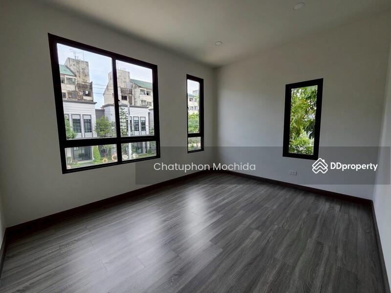 ให้เช่า - 3-Br Townhouse in Bang Chalong, สมุทรปราการ