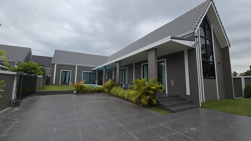 Car park big size for 8 cars