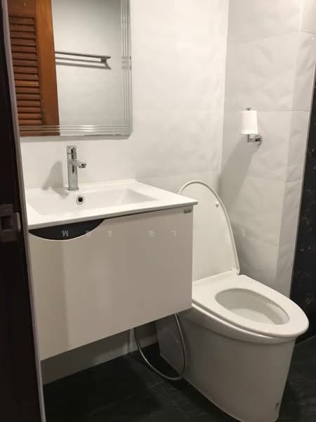 ITF Silom Palace, Bangkok, 160 Soi Naradhiwas Rajanagarindra 1, Suriyawong, Bang Rak, Bangkok, 1 Bedroom, 40 sqm, Condo For Rent, by พชร ชาญศิริ, 60018785 - DDproperty.com