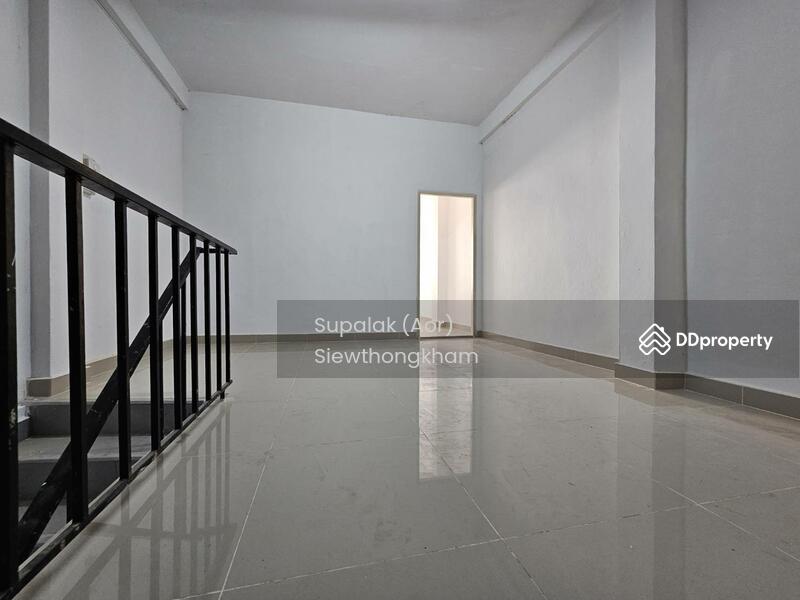 ขาย - ขายทาวน์เฮ้าส์ 4 ห้องนอน ในทำเล บางคอแหลม, กรุงเทพ