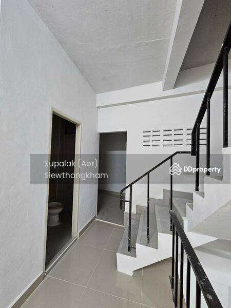 ขาย - ขายทาวน์เฮ้าส์ 4 ห้องนอน ในทำเล บางคอแหลม, กรุงเทพ
