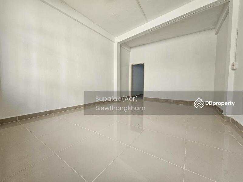 ขาย - ขายทาวน์เฮ้าส์ 4 ห้องนอน ในทำเล บางคอแหลม, กรุงเทพ