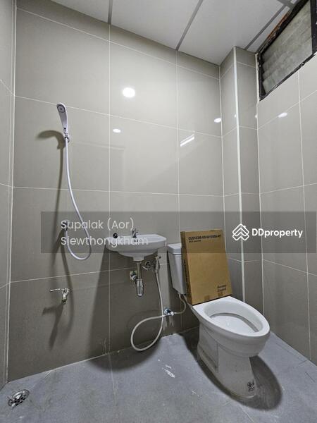 ขาย - ขายทาวน์เฮ้าส์ 4 ห้องนอน ในทำเล บางคอแหลม, กรุงเทพ