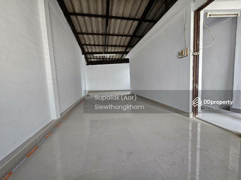 ขาย - ขายทาวน์เฮ้าส์ 4 ห้องนอน ในทำเล บางคอแหลม, กรุงเทพ