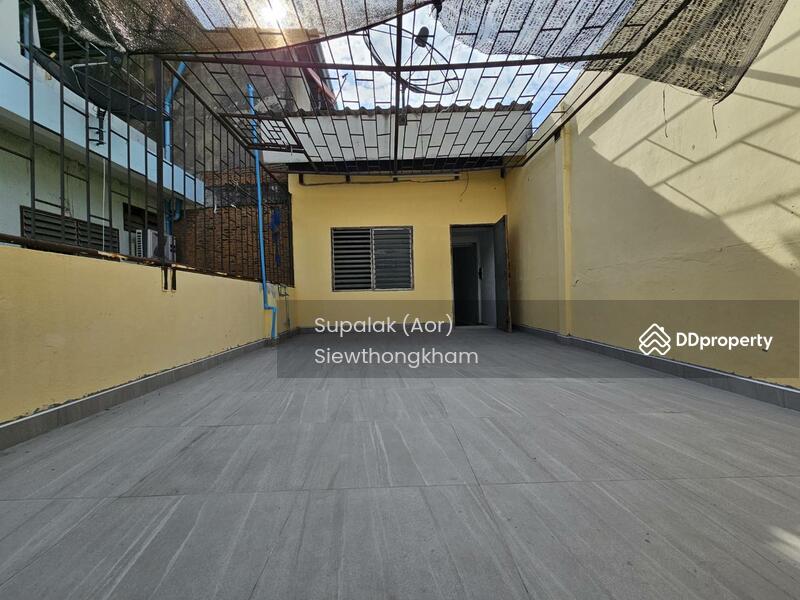 ขาย - ขายทาวน์เฮ้าส์ 4 ห้องนอน ในทำเล บางคอแหลม, กรุงเทพ