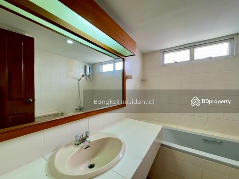 For Rent - Le Chateau Mansion, Bangkok