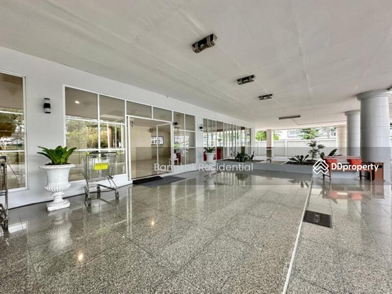 For Rent - Le Chateau Mansion, Bangkok