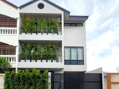 ขาย - Townhouse, กรุงเทพ