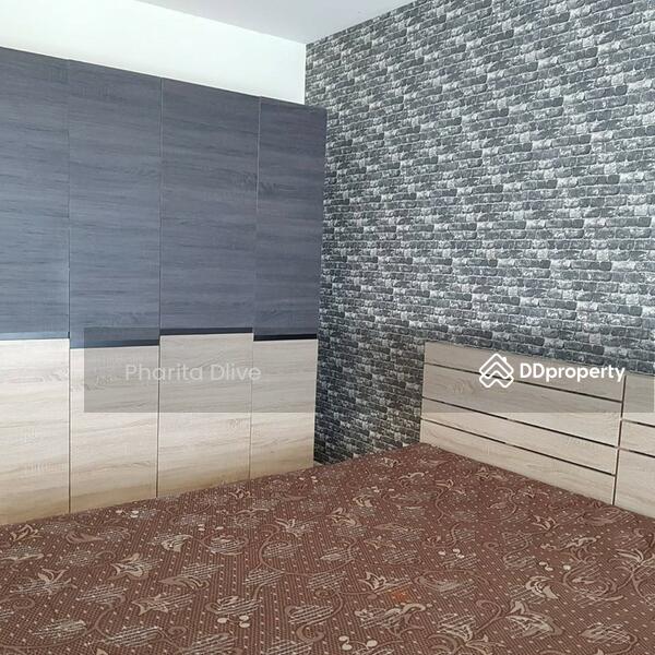 For Sale - Townhouse for sale , walkable to sarasas witaed lanna 500 m. near chiangmai airport 4 km., Chiang Mai
