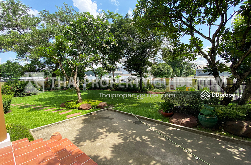 ให้เช่า - House with Private Pool in New Petchburi, กรุงเทพ
