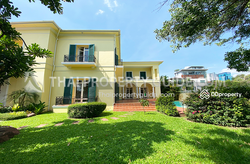 ให้เช่า - House with Private Pool in New Petchburi, กรุงเทพ